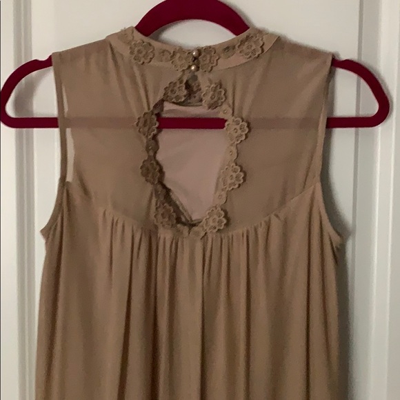 Altar’d State boho taupe dress - Picture 4 of 5
